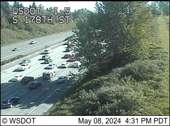 Traffic Cam I-5 at MP 153.1: S 178th St Player