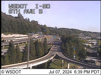 Traffic Cam I-5 at MP 164: I-90 Interchange (8th Ave S) Player