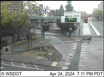 Traffic Cam I-5 at MP 165.9: Pike St/9th Ave Player