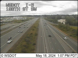 Traffic Cam I-5 at MP 181.5: 196th St SW Player