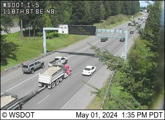 Traffic Cam I-5 at MP 187.2: 118th St SW Player
