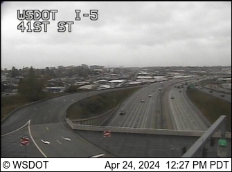 Traffic Cam I-5 at MP 192.6: 41st St Player