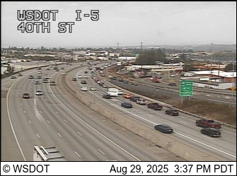 Traffic Cam I-5 at MP 192.7: 40th St Player