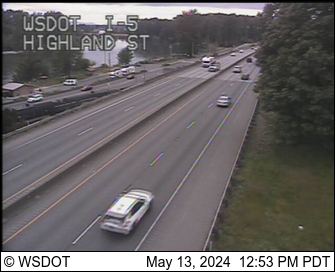 Traffic Cam I-5 at MP 226.7: North of Kincaid St Player