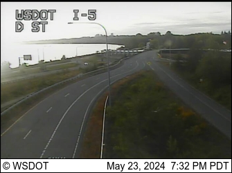 Traffic Cam I-5 at MP 276.2: D St Player
