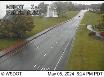Traffic Cam I-5 at MP 276.5: Peace Arch Player
