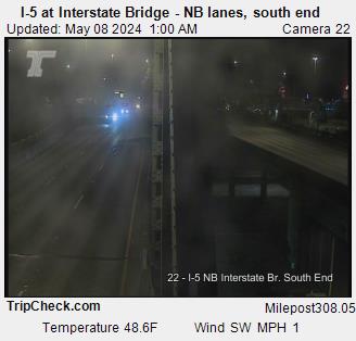 Traffic Cam I-5 at Interstate Bridge NB, south end Player