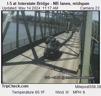 Traffic Cam I-5 at Interstate Bridge NB, midspan Player