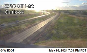 Traffic Cam I-82 at MP 63.6: Outlook Player