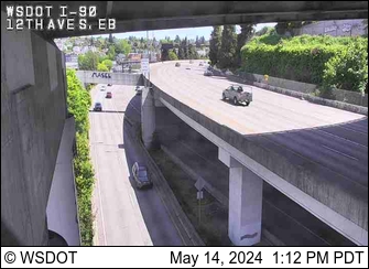 Traffic Cam I-90 at MP 2.7: 12th Ave S, EB Player