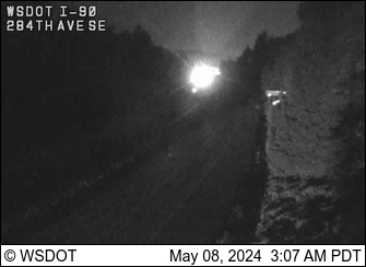 Traffic Cam I-90 at MP 21.3: 284th Ave SE Player