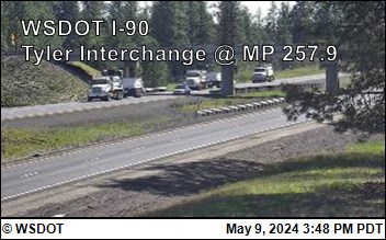 Traffic Cam I-90 at MP 257.9: Tyler Interchange (7) Player