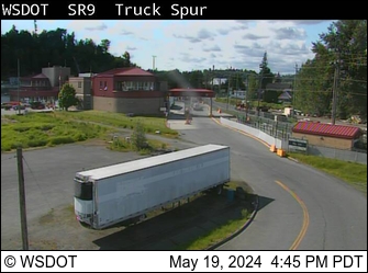 Traffic Cam SR 9 at MP 98.1: Truck Spur Player