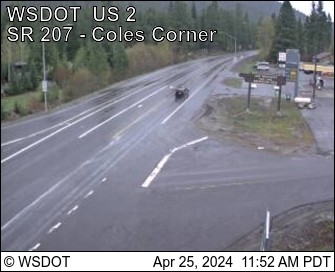 Traffic Cam US 2 at MP 84.5: SR 207 Coles Corner looking East Player
