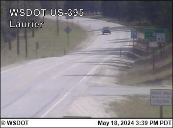 Traffic Cam US 395 at MP 270.1: Laurier (2) Player