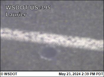 Traffic Cam US 395 at MP 270.1: Laurier (7) Player