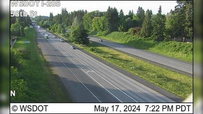Traffic Cam Battle Ground: I-205 at MP 31.5: 58th St Player