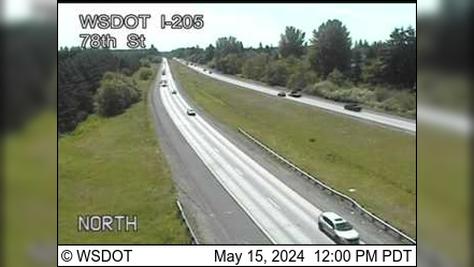 Traffic Cam Battle Ground: I-205 at MP 32.6: 78th St Player