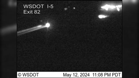 Traffic Cam Centralia › North: I-5 at MP 82.2: NB Exit Player