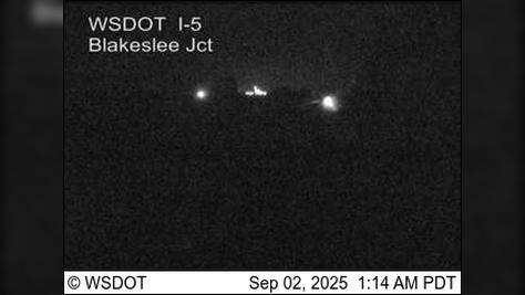 Traffic Cam Centralia: I-5 at MP 83.8: Blakeslee Junction Player