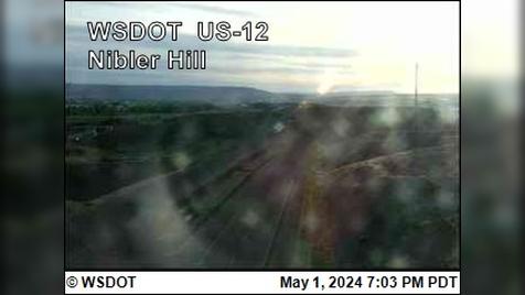 Traffic Cam Lowden: US 12 at MP 326.02: Nibler Hill Player