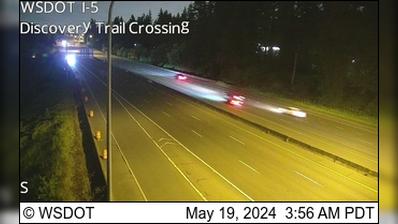 Traffic Cam Vancouver: I-5 at MP 2.8: Discovery Trail Crossing Player