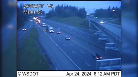 Traffic Cam Battle Ground: I-5 at MP 3.2: Main St Player