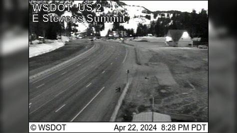 Traffic Cam Wenatchee › West: US 2 at MP 64.6: East Stevens Pass Summit Player