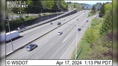 Traffic Cam Olympia: I-5 at MP 104: Custer Way Player