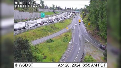 Traffic Cam Tacoma: I-5 at MP 133.6: Pacific Ave Player