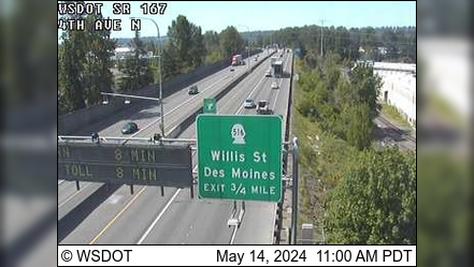 Traffic Cam Pacific: SR 167 at MP 20.6: 4th Ave N Player