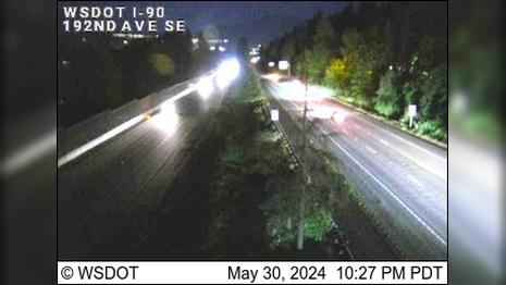 Traffic Cam Clyde Hill: I-90 at MP 14.4: 192nd Ave SE Player