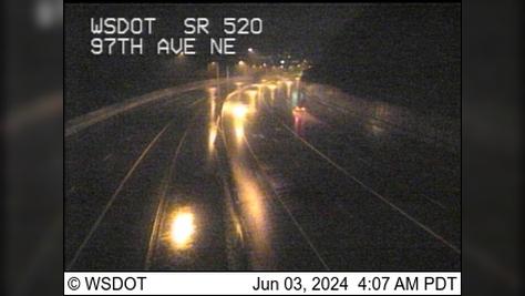 Traffic Cam Clyde Hill: SR 520 at MP 5.5: 97th Ave NE Player