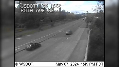 Traffic Cam Kenmore: SR 522 at MP 7.9: 80th Ave NE Player