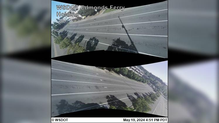 Traffic Cam Edmonds › West: WSF - Holding Player
