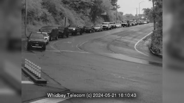 Traffic Cam Clinton › East: WSF - Uphill Player
