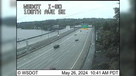 Traffic Cam Burien: I-90 at MP 8.9: 108th Ave SE Player