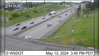 Traffic Cam Lakewood: I-5 at MP 128.9: 84th St Player