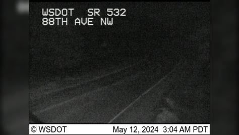 Traffic Cam Stanwood › South: SR 532 at MP 5: 88th Ave NW Player