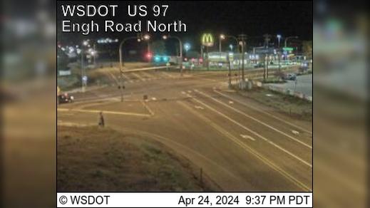 Omak › North: US 97 at MP 292: Engh Rd (View North) Traffic Camera