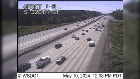 Traffic Cam Federal Way: I-5 at MP 143.7: S 320th St Player