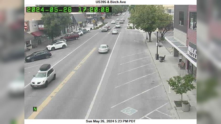 Traffic Cam Colville › North: US 395 at MP 229.34 - Birch Ave Player