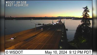 Traffic Cam Clyde Hill: SR 520 at MP 4: East Highrise Player