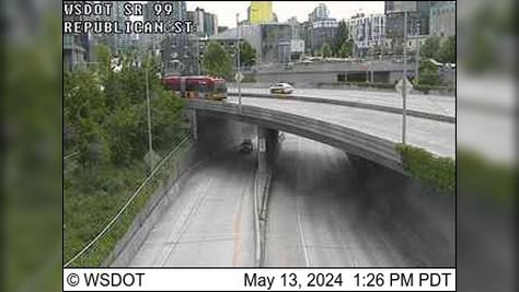 Traffic Cam Seattle: SR 99 at MP 32.8: Republican St Player
