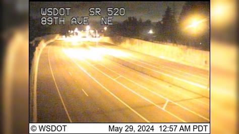 Traffic Cam Clyde Hill: SR 520 at MP 4.9: 89th Ave NE Player