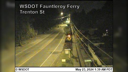 Traffic Cam Seattle › North: WSF Fauntleroy Trenton St looking North Player