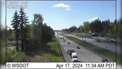 Traffic Cam Federal Way: I-5 at MP 145.3: S 296th St Player