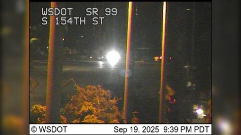 Traffic Cam Burien: SR 99 at MP 20.5: S 154th St Player