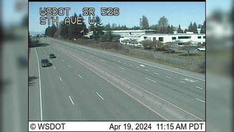 Everett: SR 526 at MP 2.9: 9th Ave W Traffic Camera