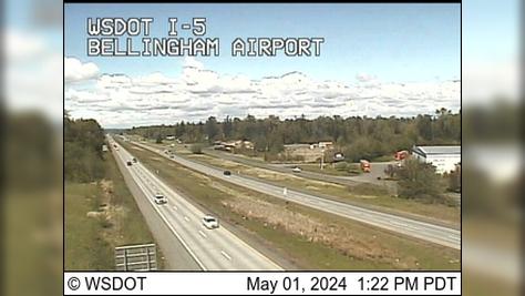 Traffic Cam Bellingham: I-5 at MP 258.5 - Airport Player